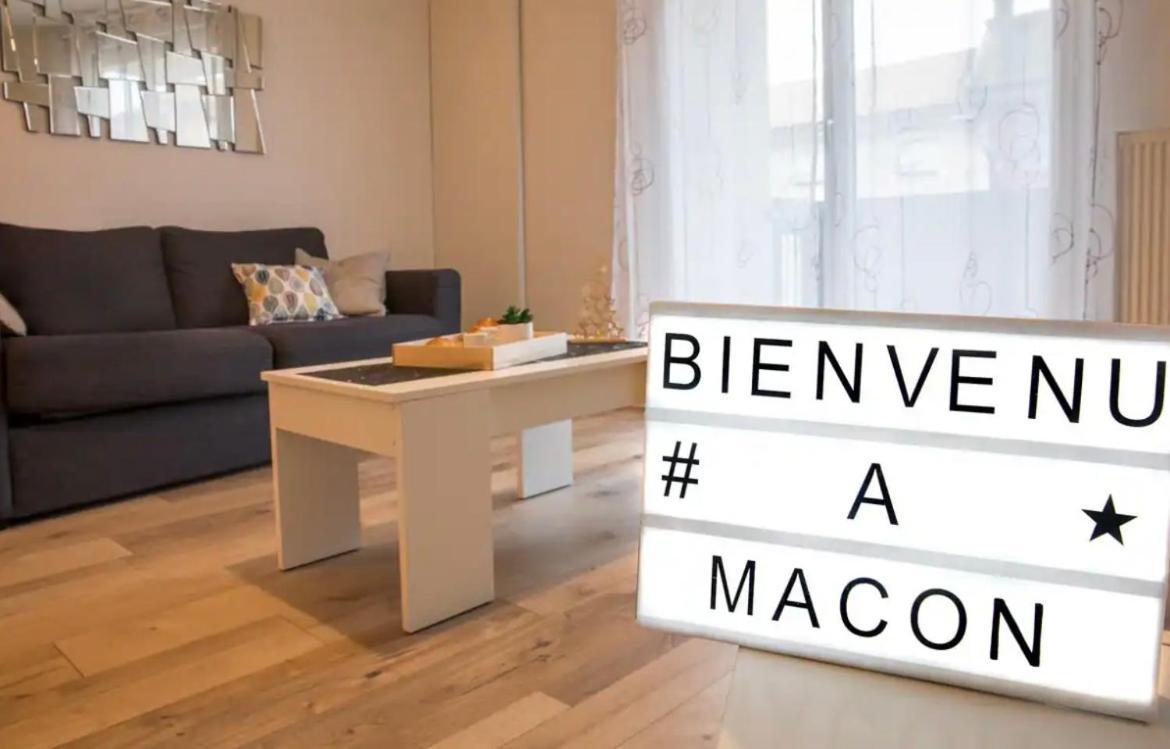 Charmant Appartement T1 Mâcon Exteriör bild