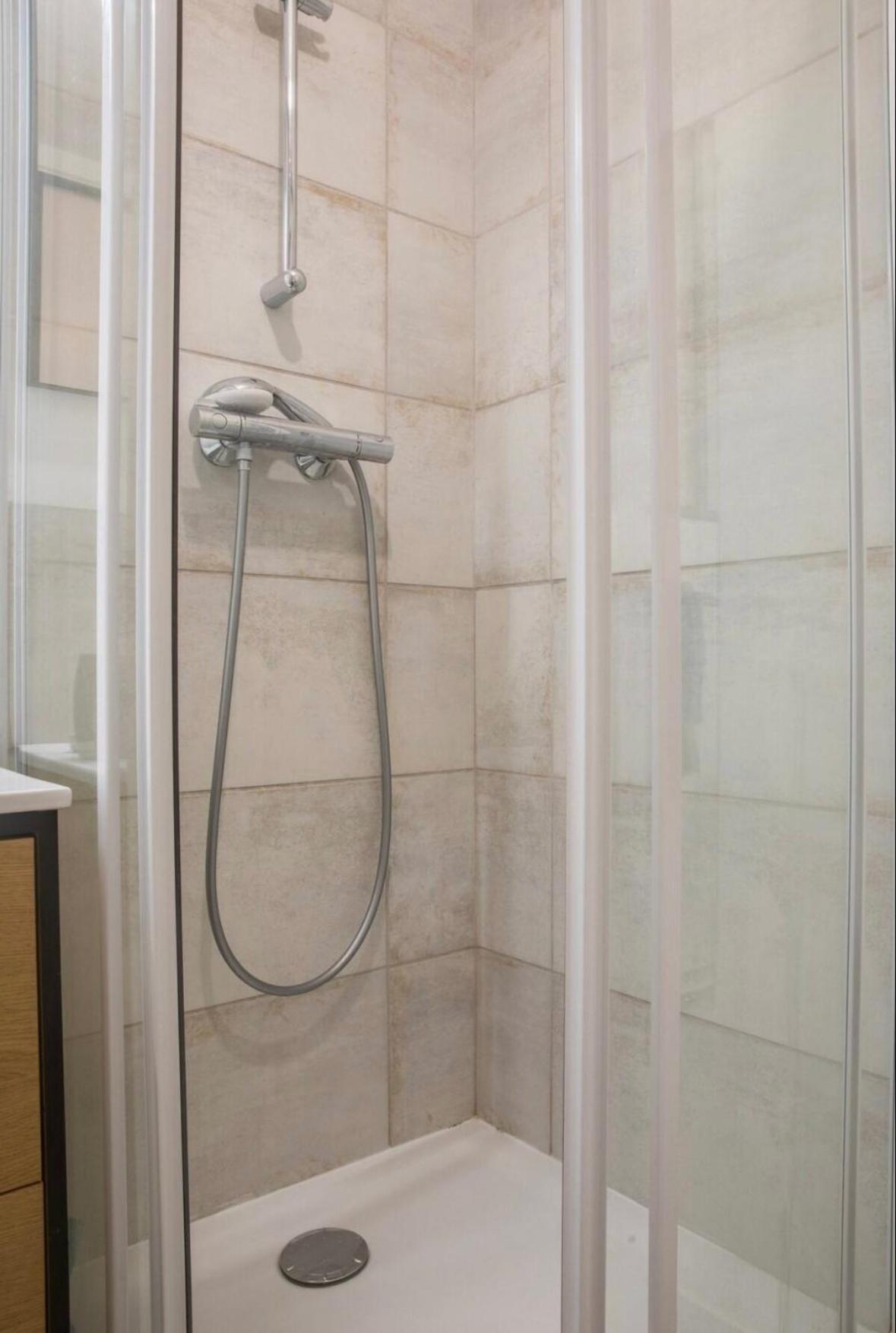 Charmant Appartement T1 Mâcon Exteriör bild