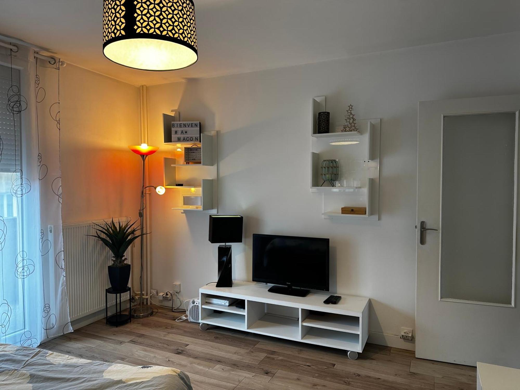 Charmant Appartement T1 Mâcon Exteriör bild